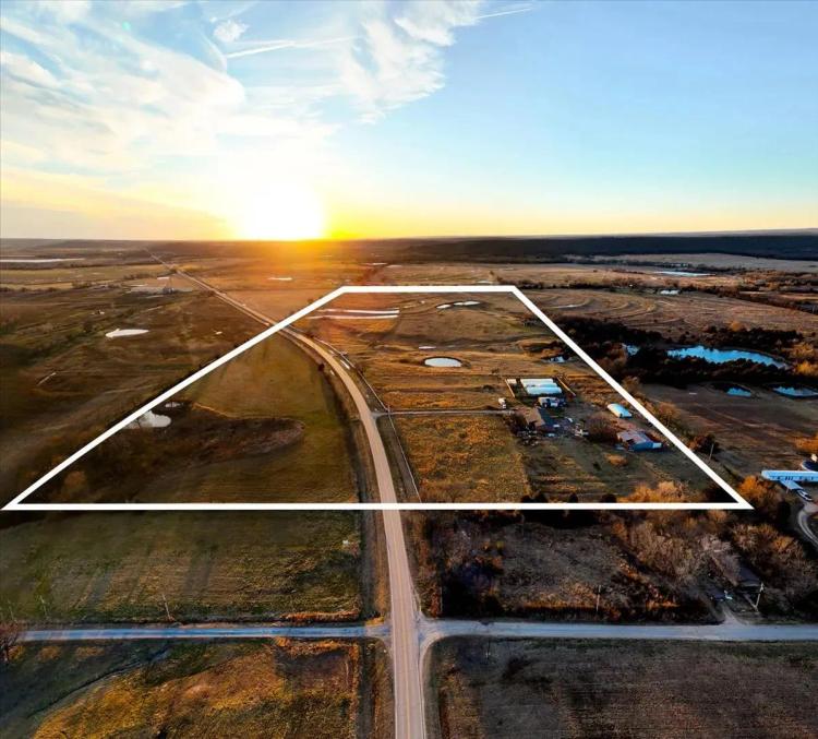9136 Highway 9 Dustin, OK 74839-9207