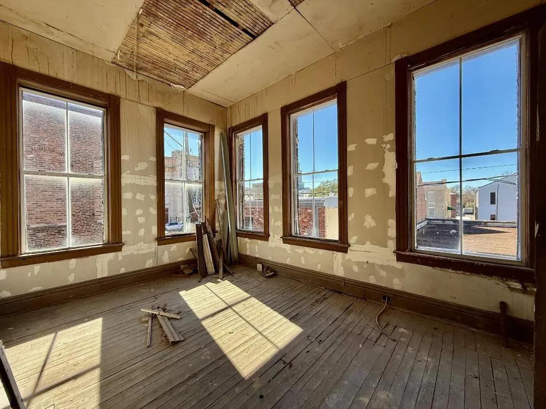 MLH Upstairs Pic 4