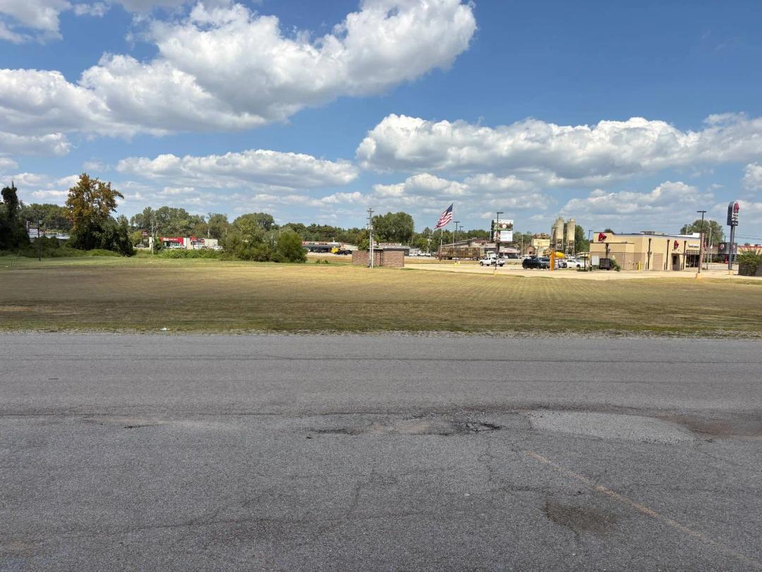 Prime Commercial Property!