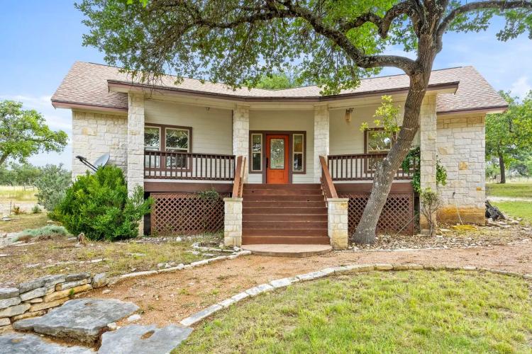 3673 Grape Creek, Fredericksburg TX 78624