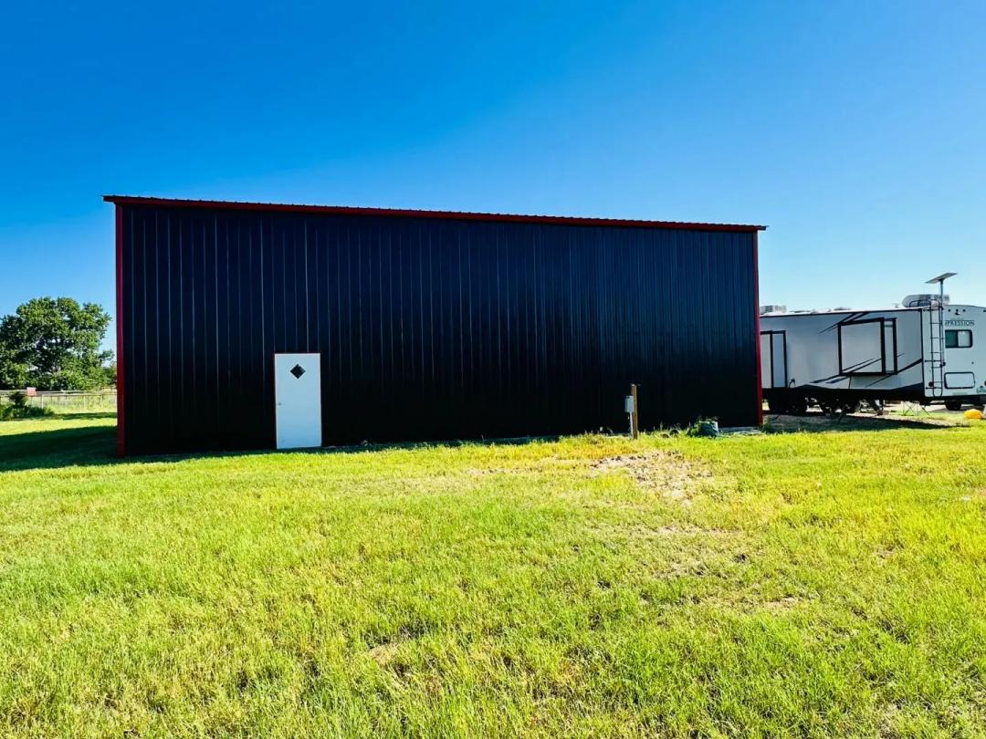 12817 Hwy 36 E, Cross Plains - 7.37 Ac & Barn