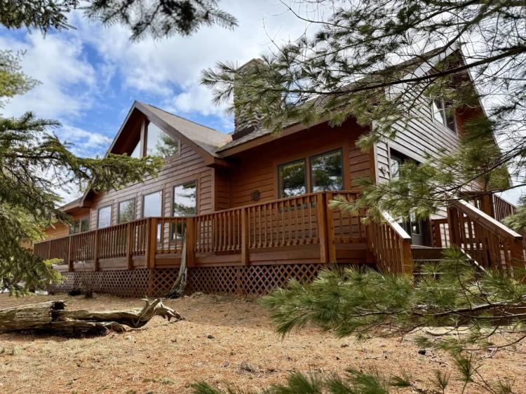 Prestigious Harbor Refuge Lakefront Home