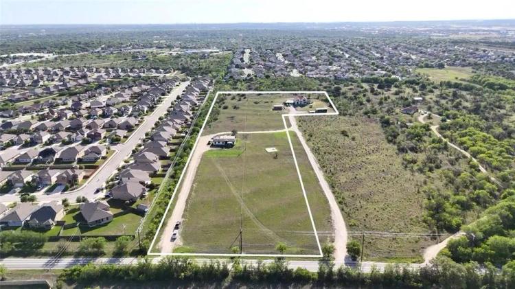 475 Dean Rd, Cibolo, Texas 78108