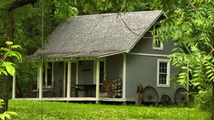 Rustic Woodland Cottage for Sale in Crawford County, WI – 12-Acre Driftless Region Retreat
