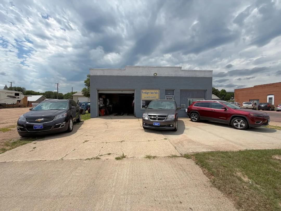 Versatile Commercial Building on a High-Visibility Corner Lot - Verdigre, Nebraska