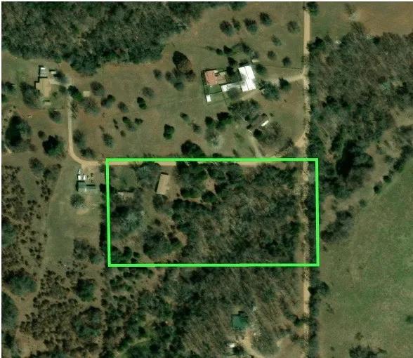 6 Acres on Corner Lot - Utilities On Site - Investment Opportuni