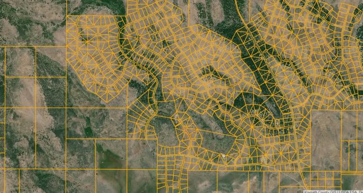 L209487-1 1.5 Acres in Oregon Pines Subdivison, Klamath County $7,999.00