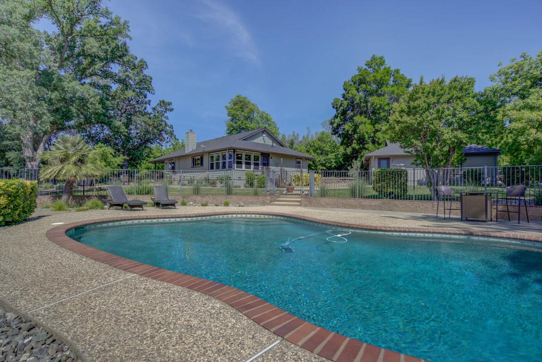 Cottonwood Creek Ranch &amp; Orchard