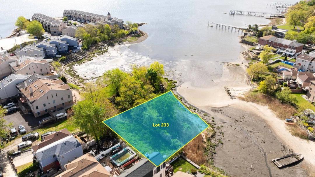Bankruptcy Auction Sale of Bronx Waterfront Lot
