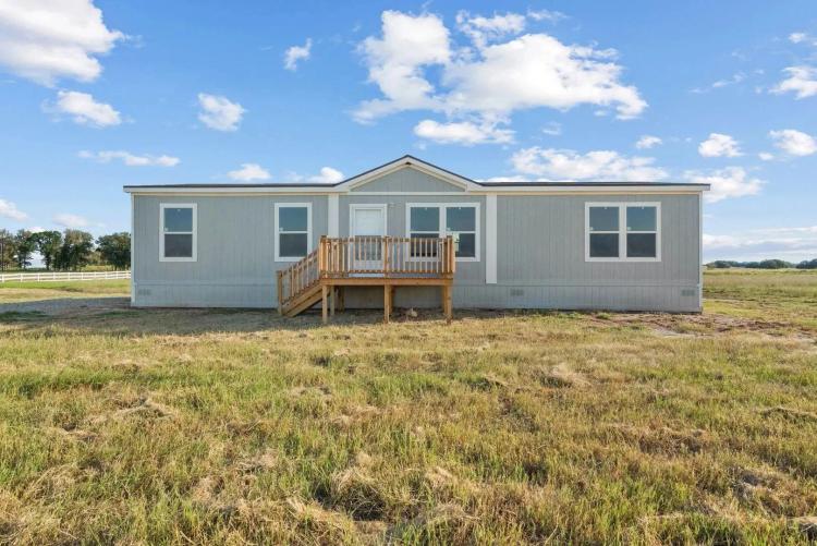 207 Homestead Court, Lipan, Texas 76462