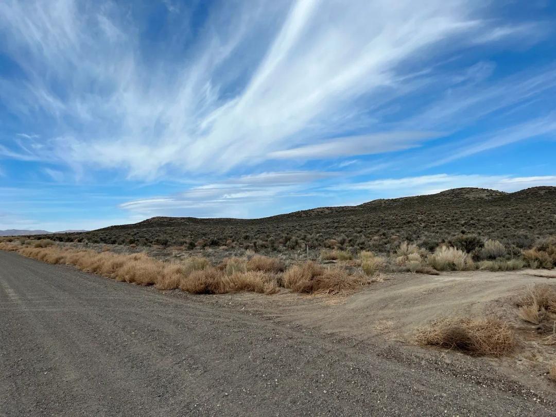 Great Corner Lot Located Directly on Coal Mine Road - Huge Mountain Views