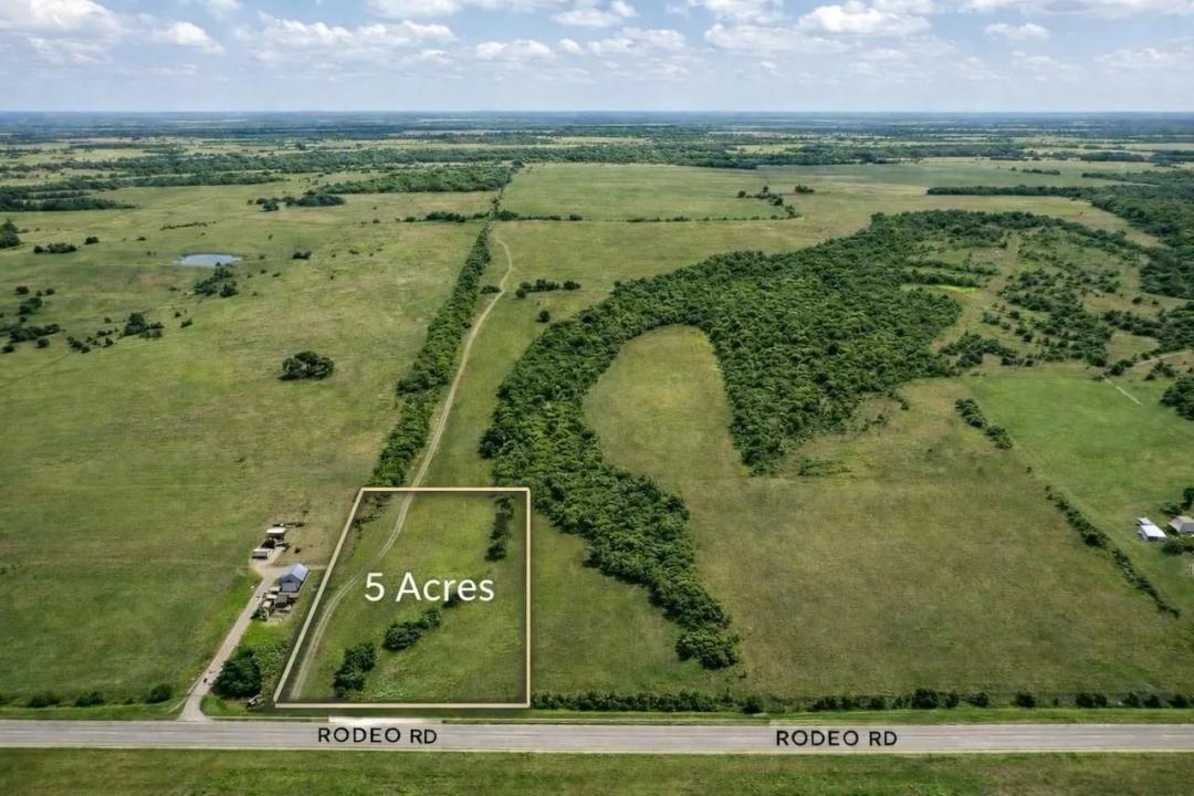 2 Rodeo Road, Durant, OK 74701