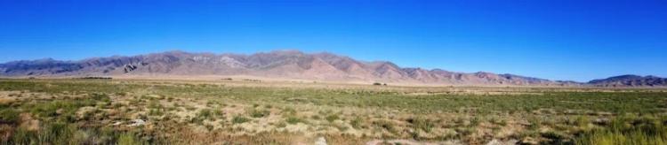 Interstate 80 Frontage - East of Lovelock - Mountain Views