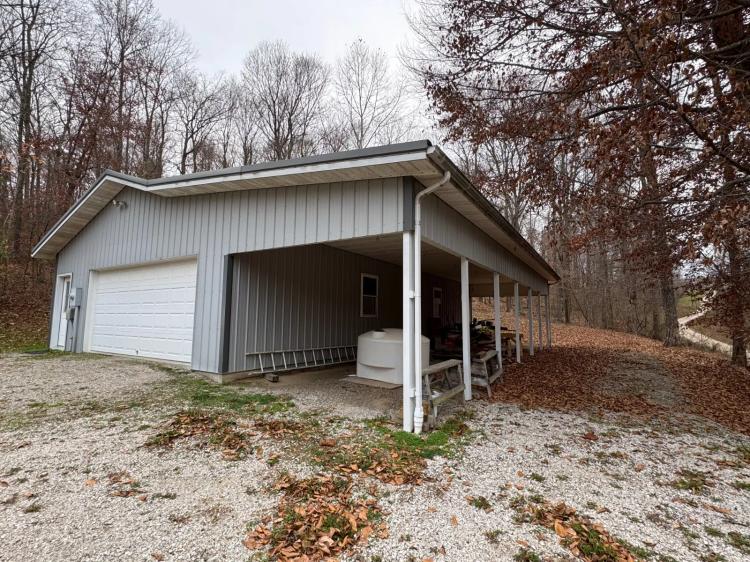 Great workshop, deer camp, storage or potential home!