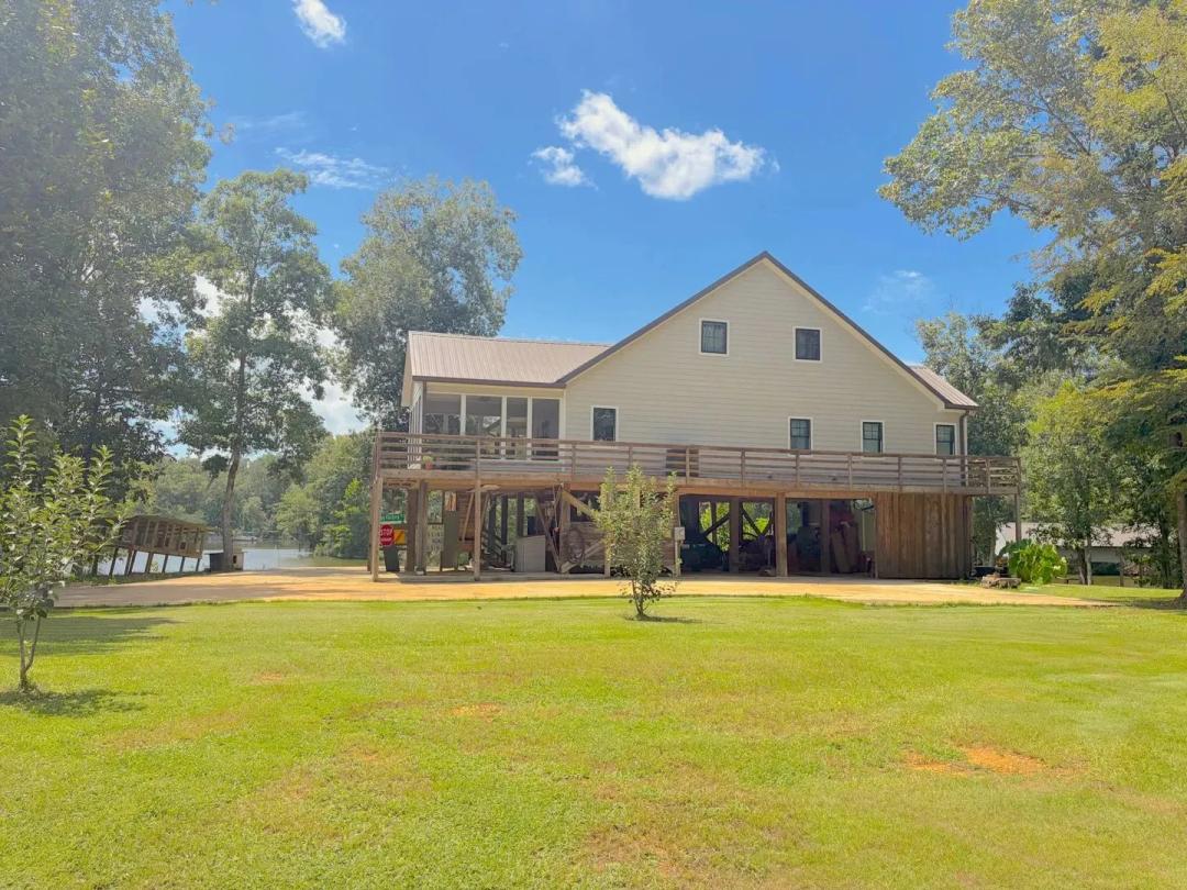 Alabama River Home on Gun Island Chute