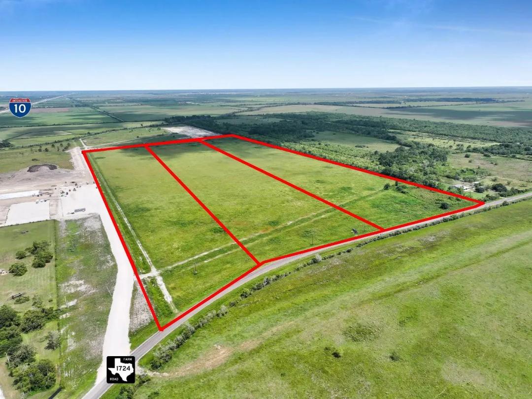 TR 2 S FM-1724, Anahuac, Texas, 77514 Chambers County
