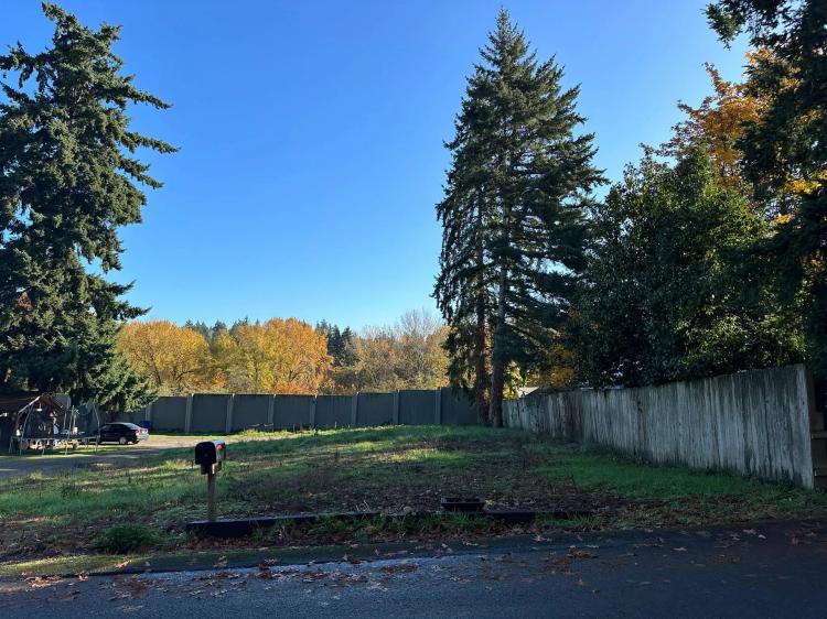 0.218 acres in Renton (Kennydale)