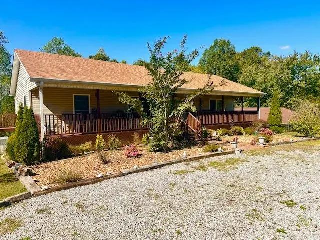 2-Acre Country Home in Cookeville, Tennessee for Sale