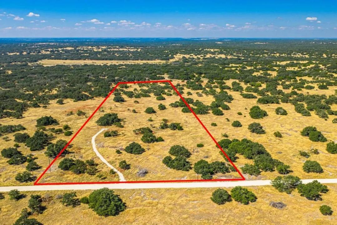 1103 Legacy Oaks Drive