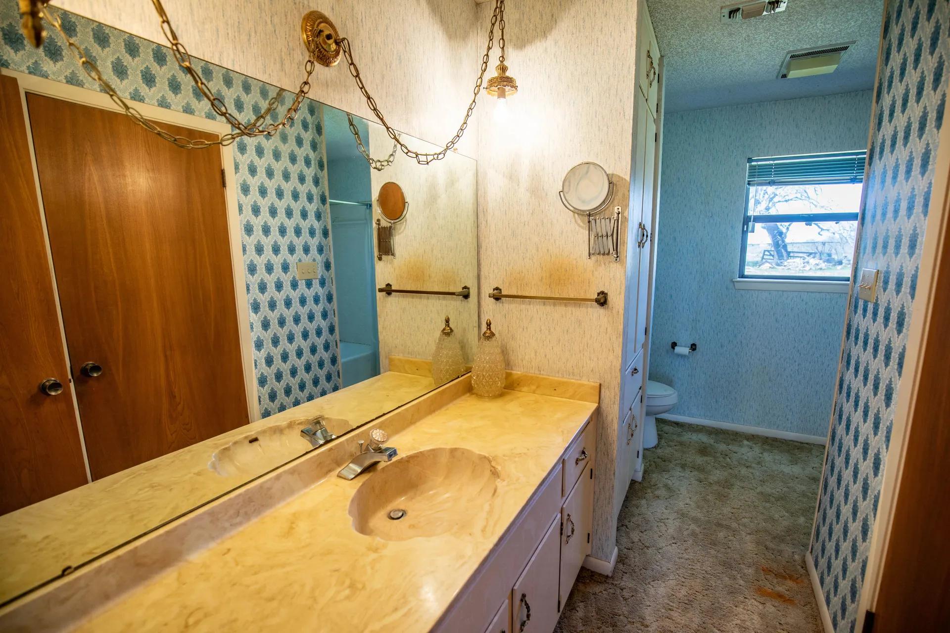 33750331-25