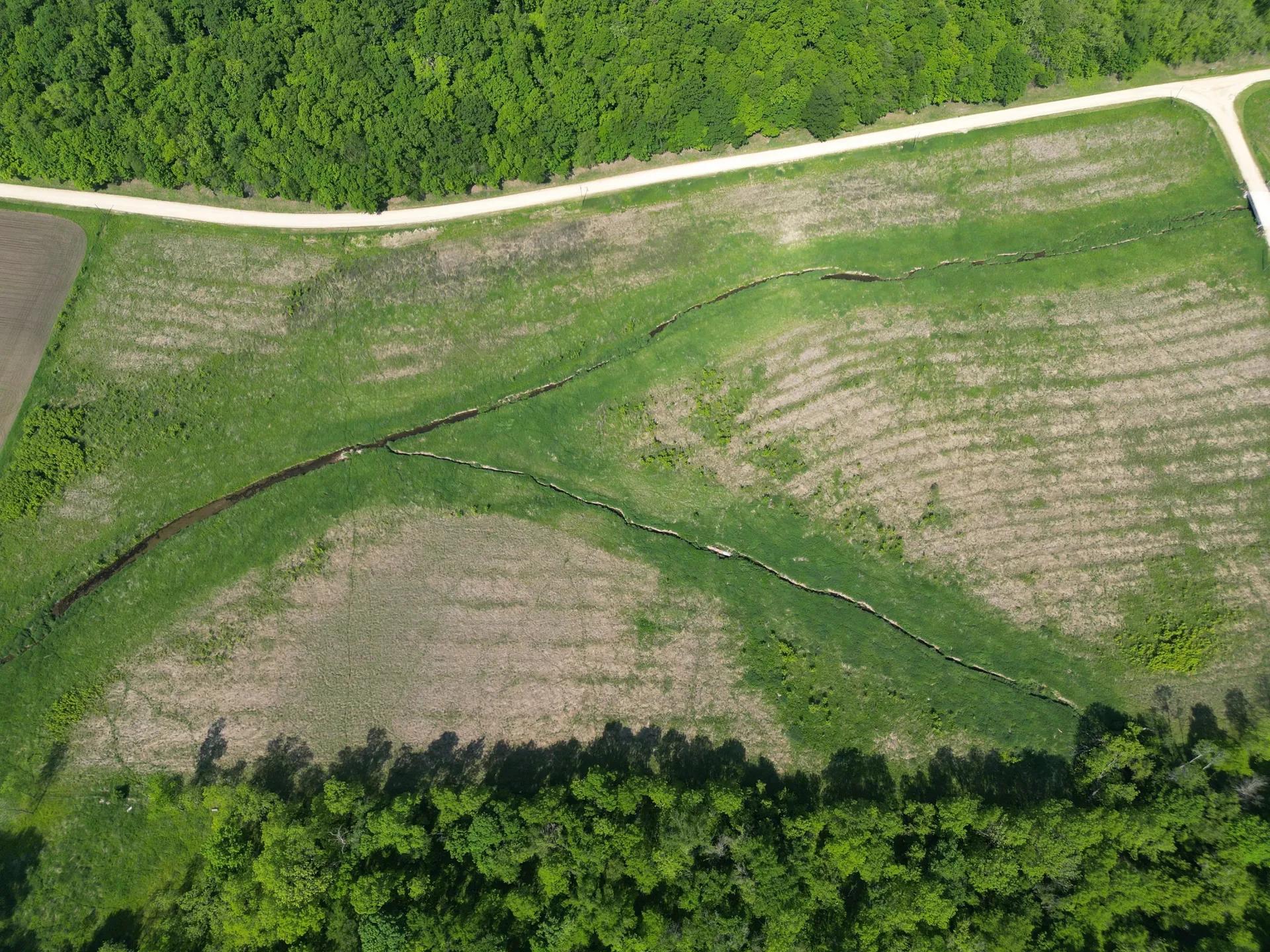 33761046-7