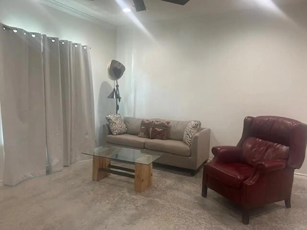 34072526-4