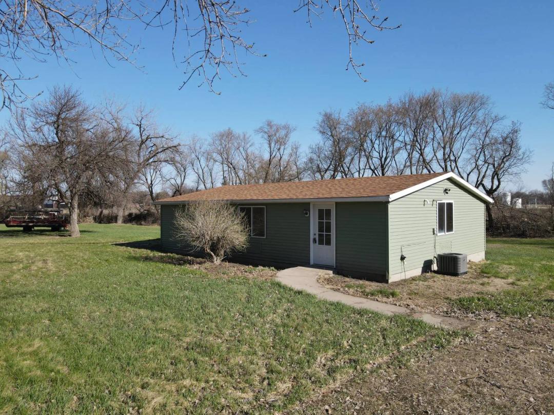 Versatile 4‑Acre Property with 2‑Bedroom Studio - Endless Potent