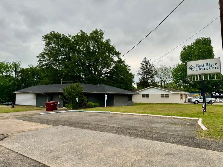 3185 Lamar Avenue Paris, TX 75460