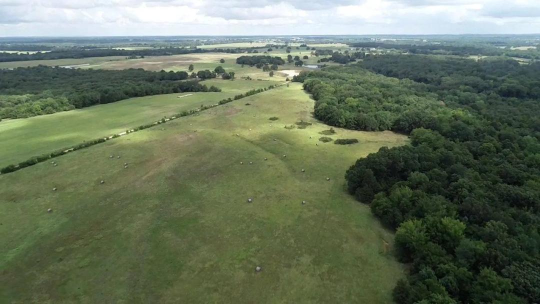 20-Acre Retreat/Build your ideal home on this 20-acre property!