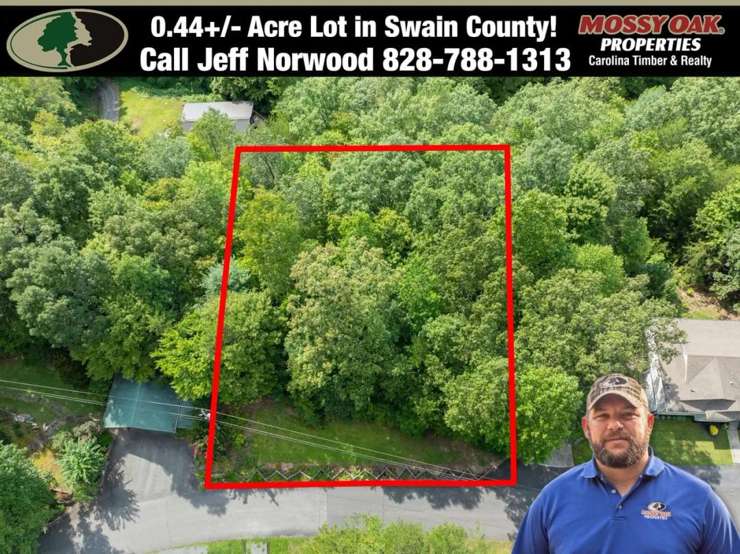 0.44+/- Acre Lot in Bryson City!
