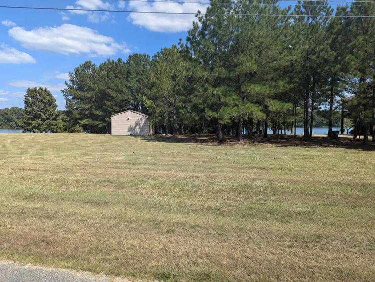 BEAUTIFUL 1+/- ACRE WATERFRONT LOT