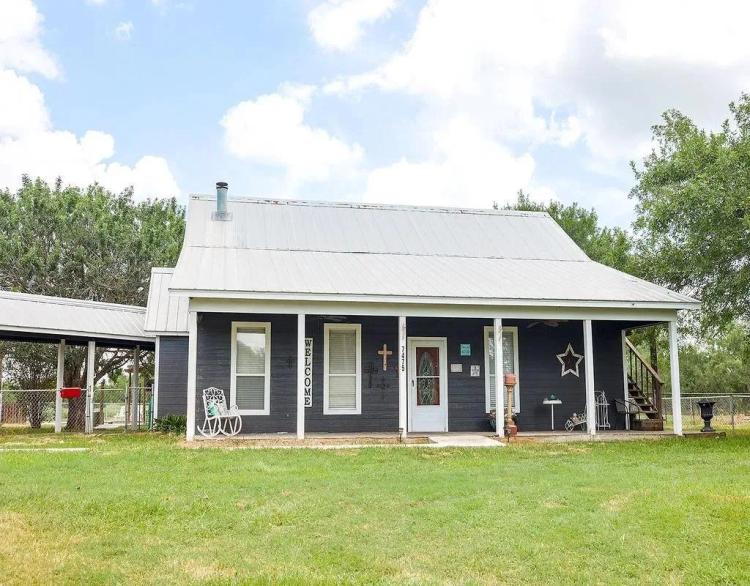 7475 San Antonio River Road, Victoria, TX 77905