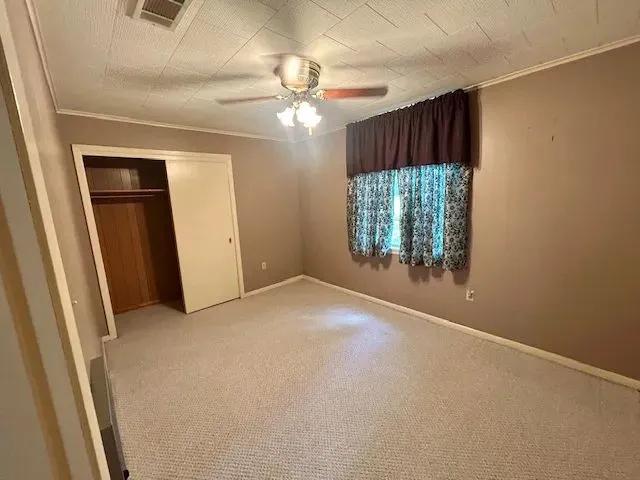 36908685-4