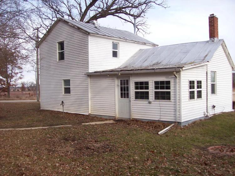 2 Homes and a Barn in Green Lake County