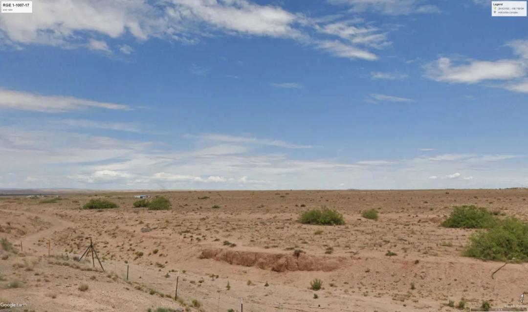 1 acre just off Hwy 60 - Central New Mexico - Mobiles allowed