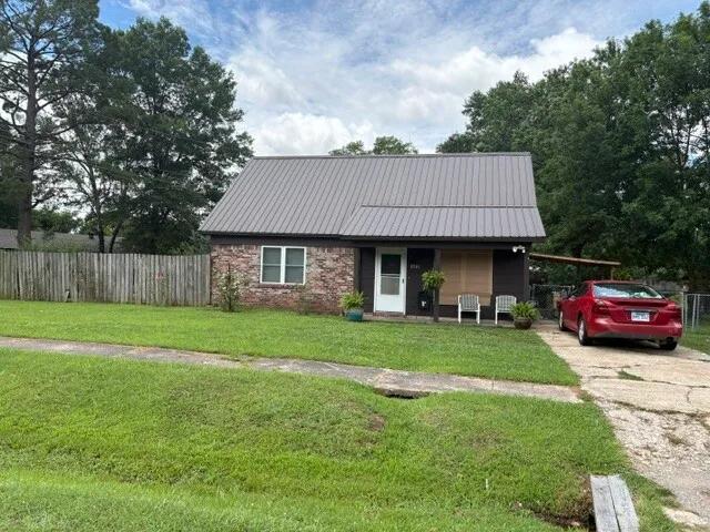 0.25 Acres at 2501 Westacre