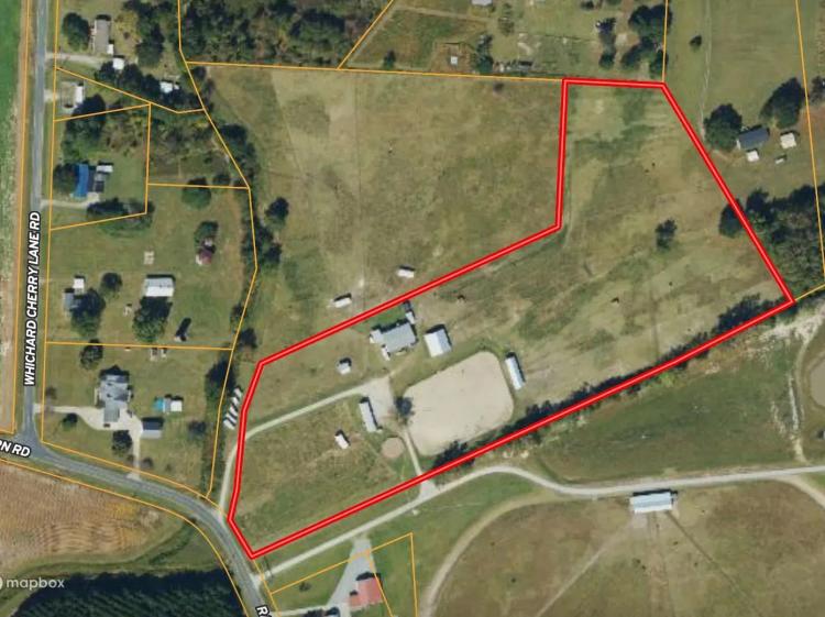 10.5-AC Horse Farm with Barn & Arena in Greenville, NC