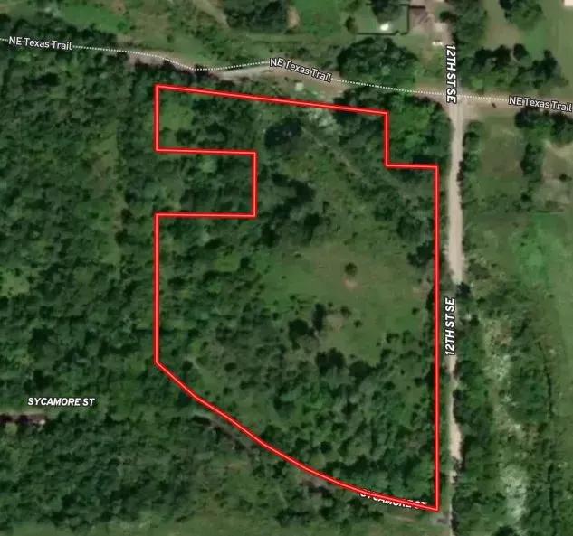 Investment Land For Sale in Paris TX