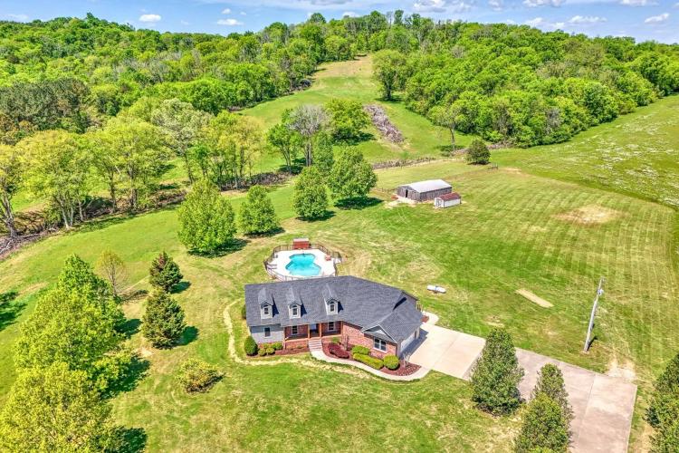 80-Acre Farm & Luxury Home in Pulaski, Tennessee for Sale