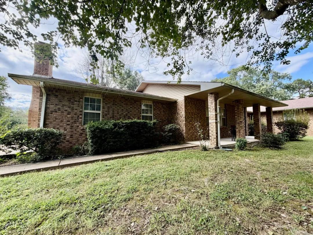 Beautiful 4-Bed Home For Sale in Doniphan, MO