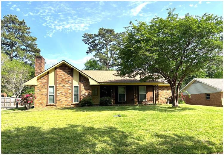 Home in Rankin County at 654 Bruin Avenue in Pearl, MS 