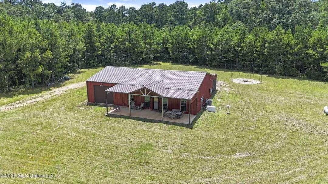 Pike Co MS Custom Home on 79.8+/- acres With Pond