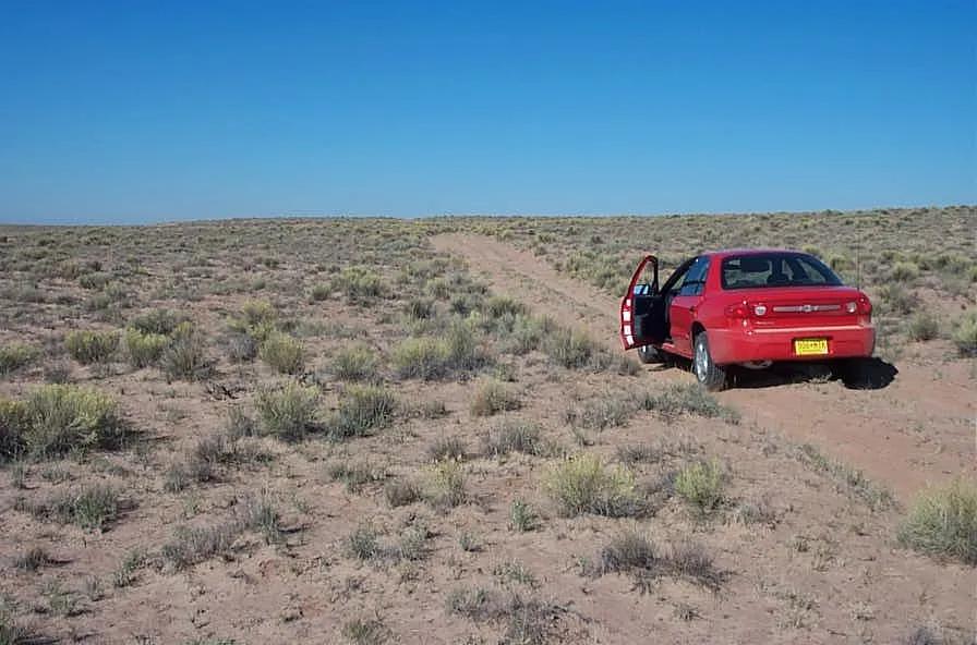 Sunny Arizona Land Deal near Petrified Forest and Painted Desert