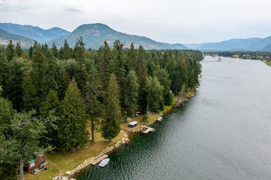 Your Own River Escape! Boat-Access-Only Lot with 100′ of Shoreline