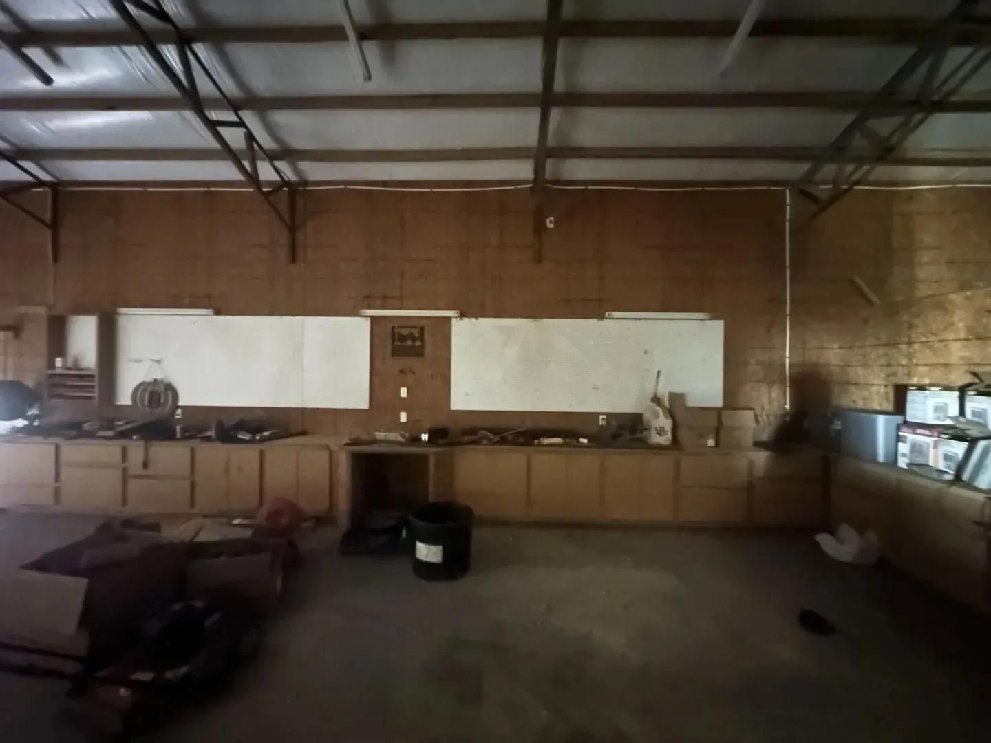 3929841-27