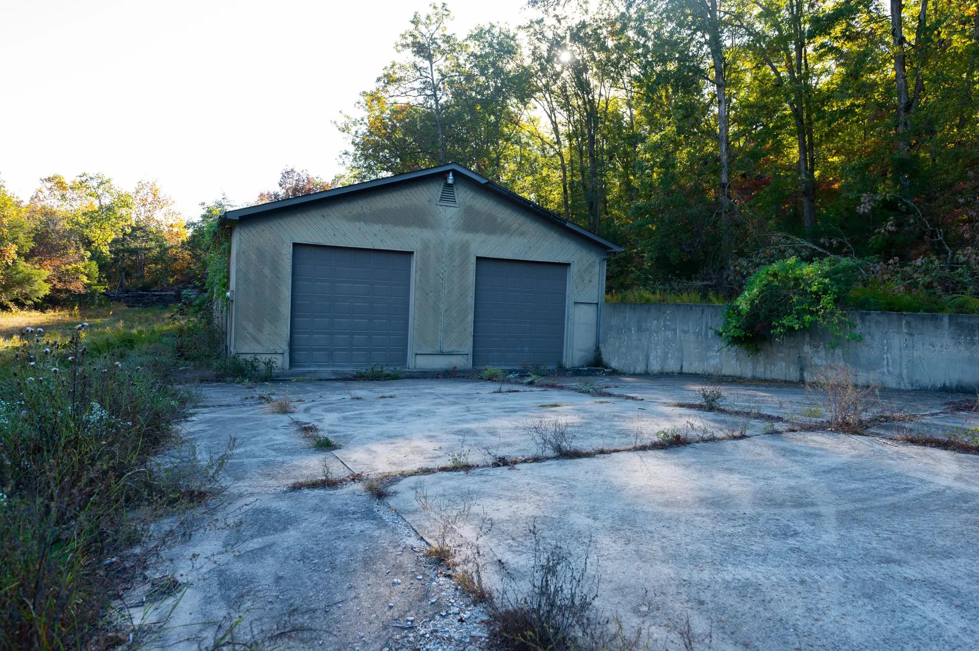 39627904-33