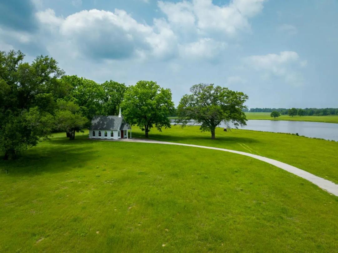 Chapel Lake Ranch