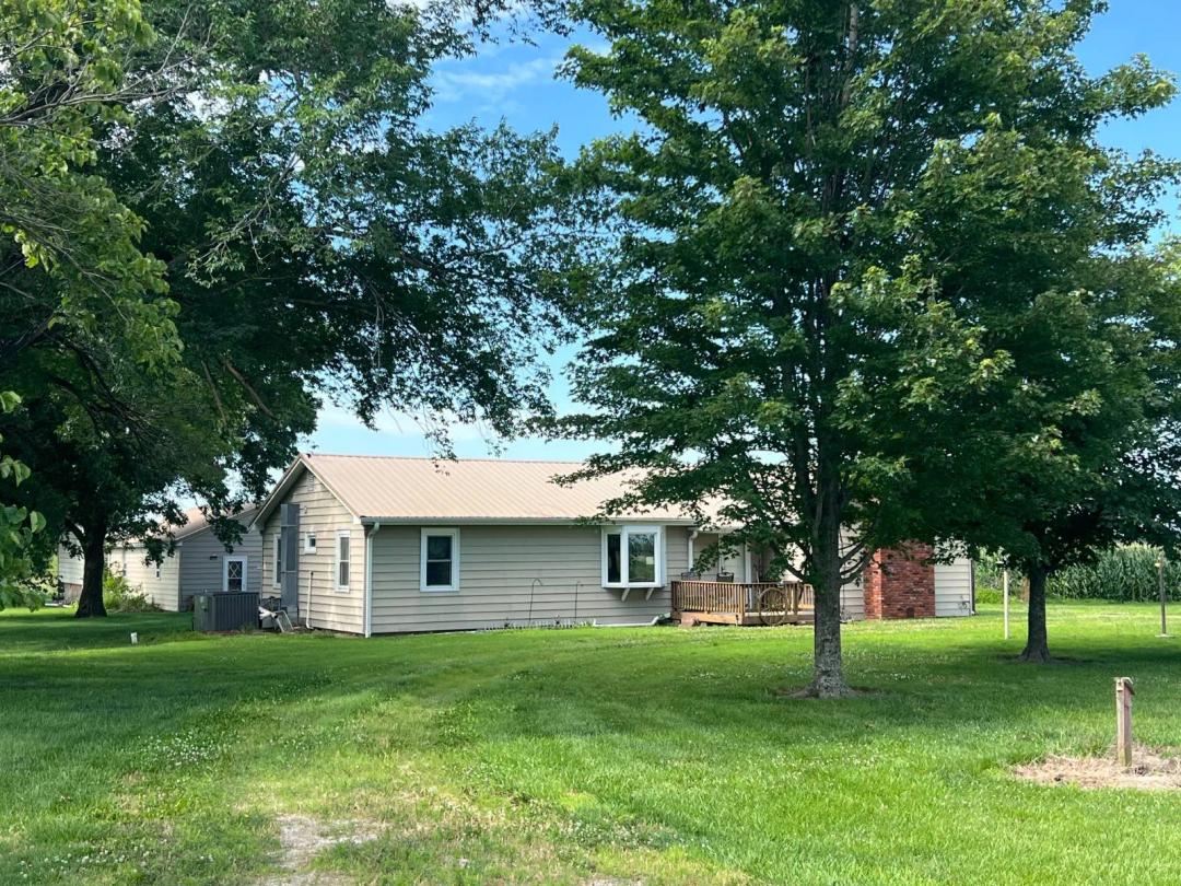 3 Bedrooms1 Bathroom on 8.00 Acres at 5512 County Road 2200