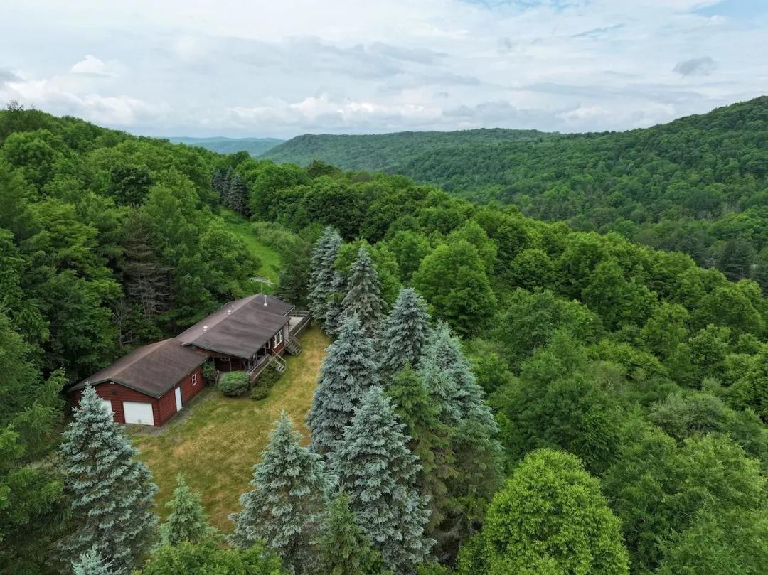 Country Home with Amazing Valley Views on 5.75 acres in Cuba NY 3773 Haskell Valley View Rd