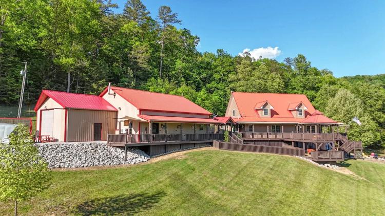 19-Acre Kentucky Country Home for Sale in the Daniel Boone National Forest